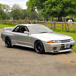700HP NISSAN SKYLINE R32 GT-R HKS 2.8L MANUAL